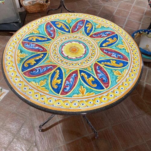 Tavolo in Pietra Lavica tondo "Seicento Palermitano"