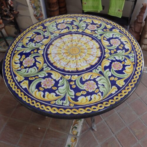 Tavolo in Pietra Lavica tondo "Ornato" blu