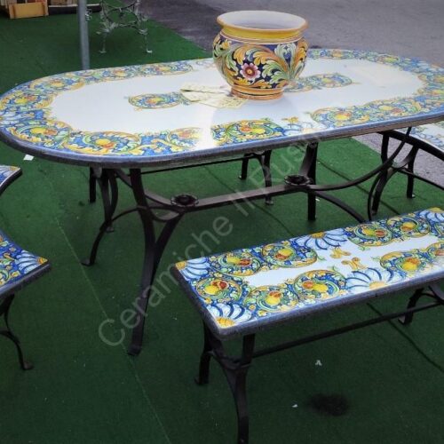 Tavolo in Pietra Lavica ovale "Barocco"