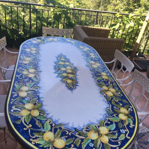 Tavolo in Pietra Lavica ovale con Limoni