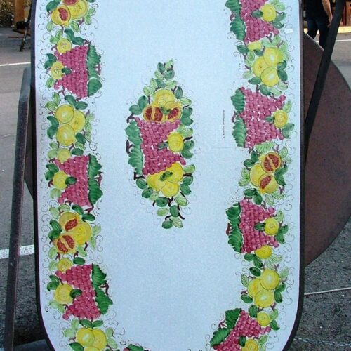 Tavolo in Pietra Lavica ovale Agrumi e Uva