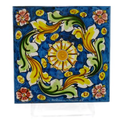 Piastrella-ceramica-caltagirone-ornato-decorato-ilrustico