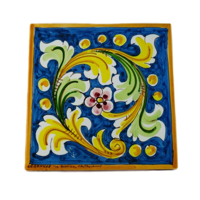 Piastrella-ceramica-caltagirone-ornato-decorato-ilrustico