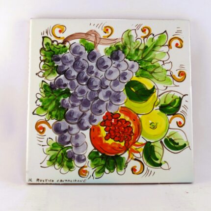 Piastrella-ceramica-caltagirone-frutta-decorato-ilrustico