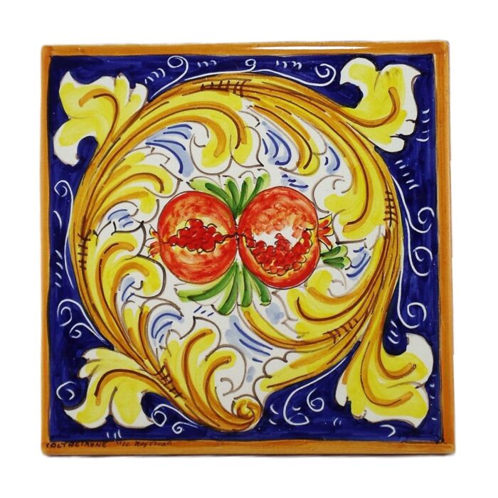 Piastrella-ceramica-caltagirone-ornato-decorato-ilrustico