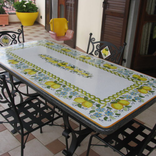 Tavolo in Pietra Lavica rettangolare Limoni