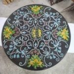 tavolo-pietra-lavica-decorato-ilrustico-caltagirone